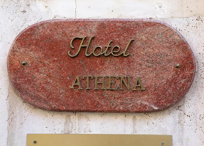 Hotel Athena 3*