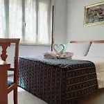 Hotel Athena